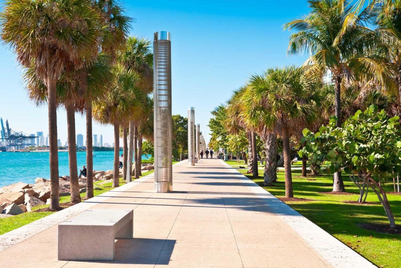 Luxe 2Br1Bath South Beach 1 Min Walk From Ocean マイアミビーチ エクステリア 写真