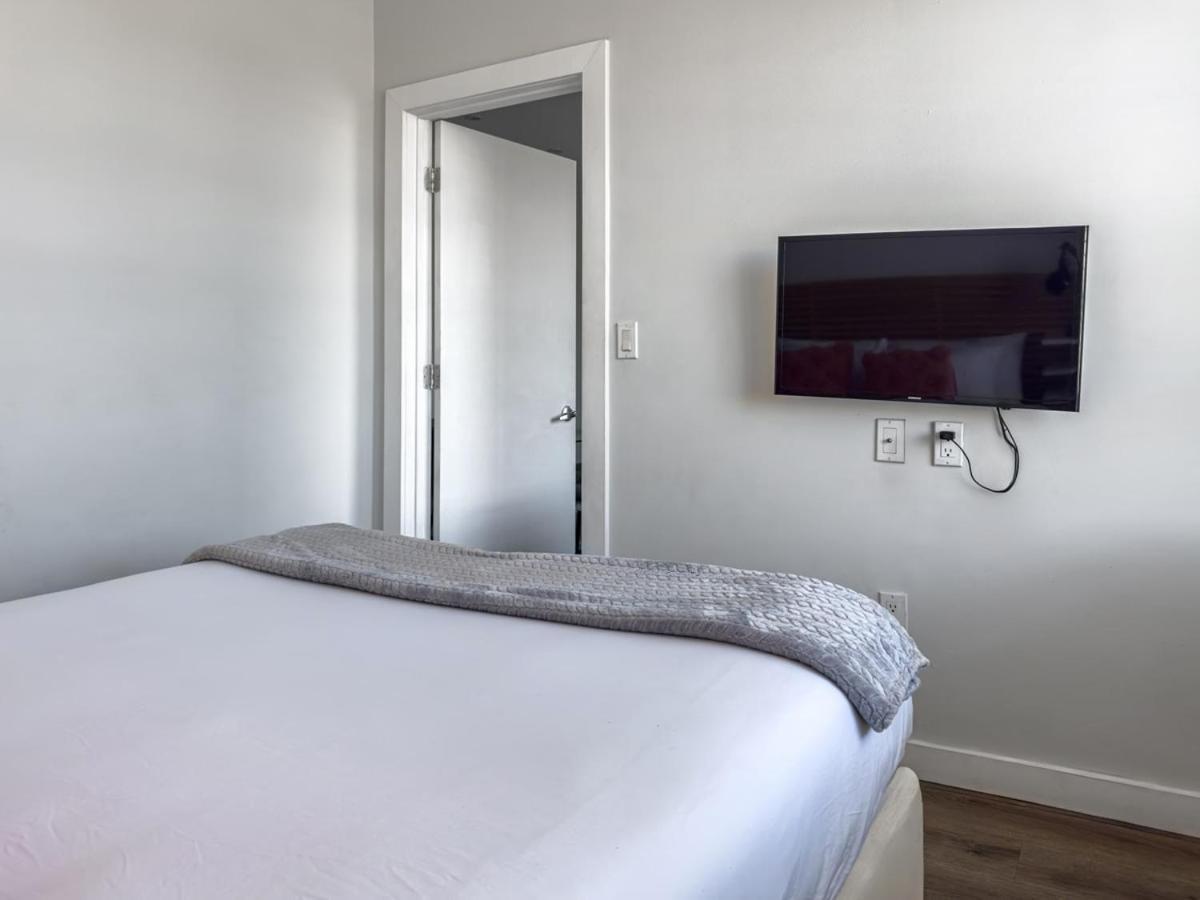 Luxe 2Br1Bath South Beach 1 Min Walk From Ocean マイアミビーチ エクステリア 写真